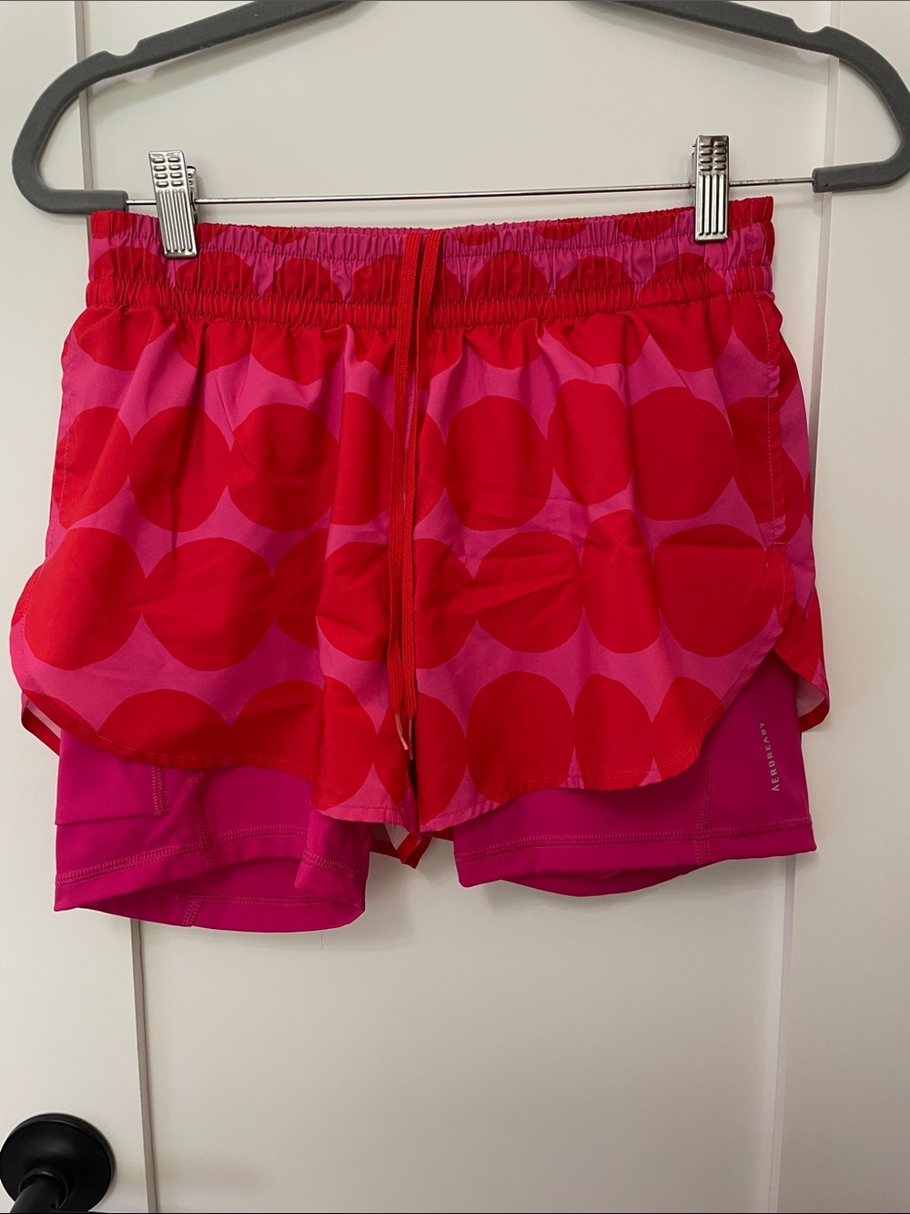 Women's Pink & Red Patterned Layered Active Shorts
